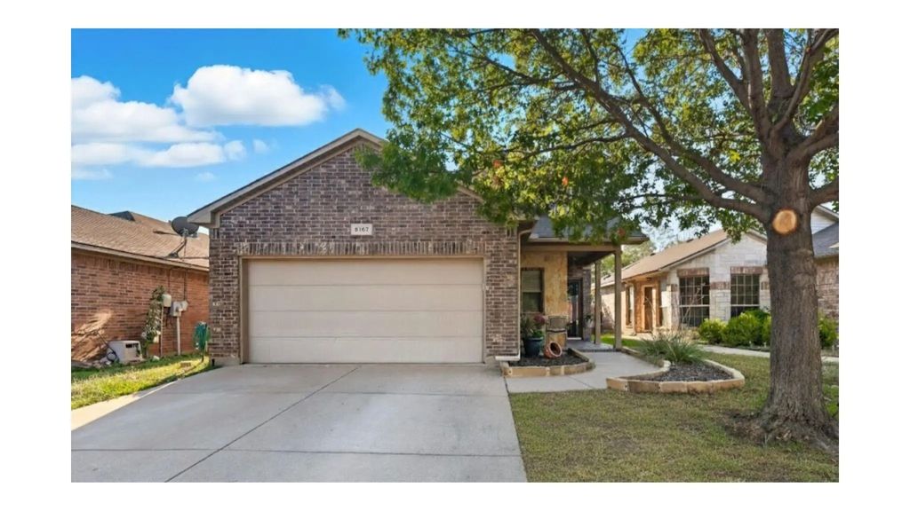 5157 Britton Ridge Lane, Fort Worth