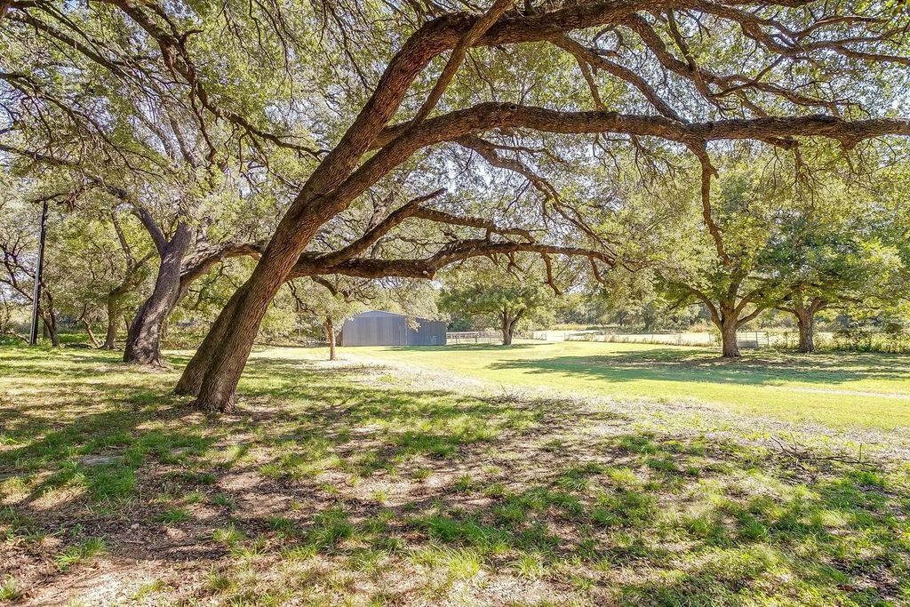 3535 Crestridge Drive, Granbury