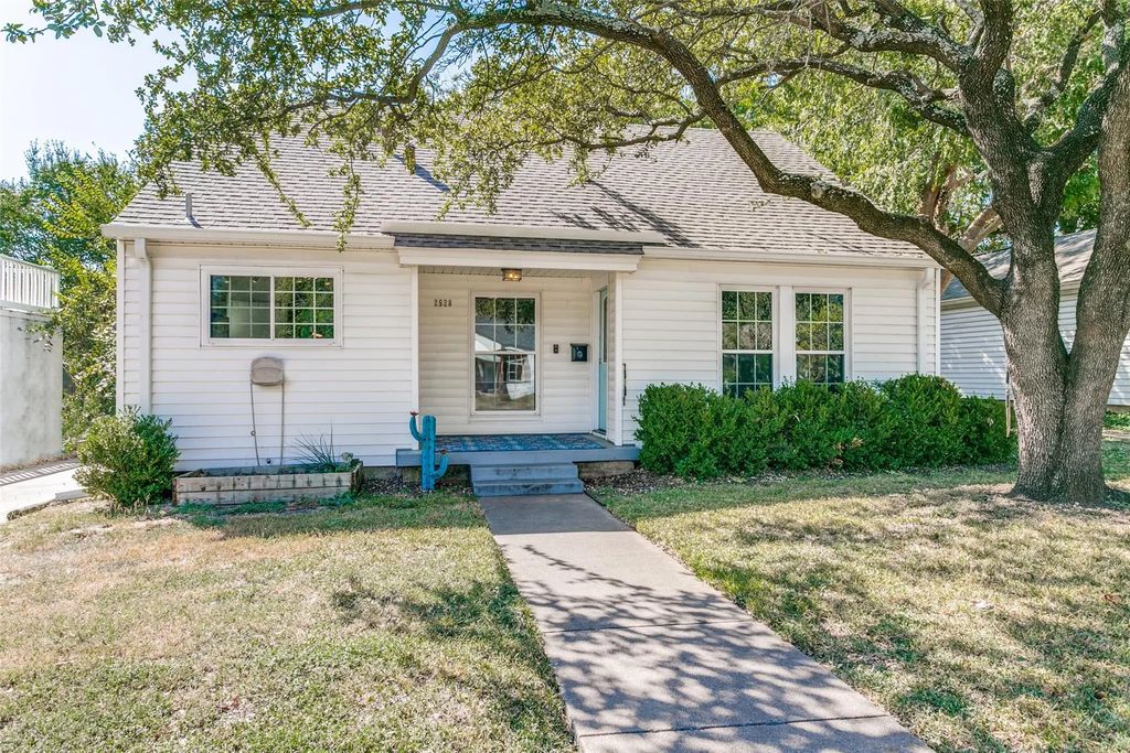 2528 Yucca Avenue, Fort Worth