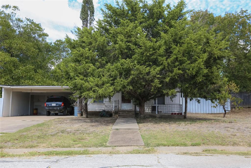 4201 Mckibben Street, Haltom City