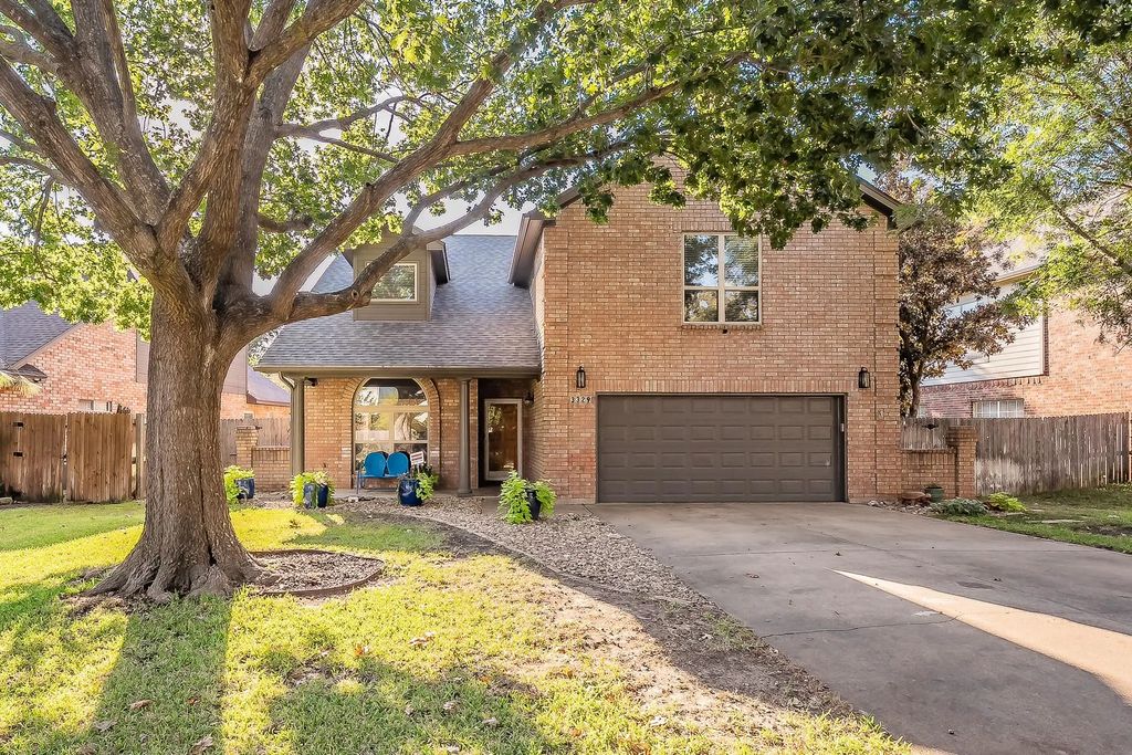 3329 Moss Creek Drive, Grapevine