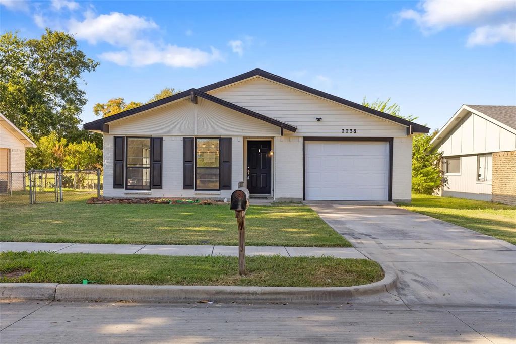 2238 Lockwood Drive, Carrollton