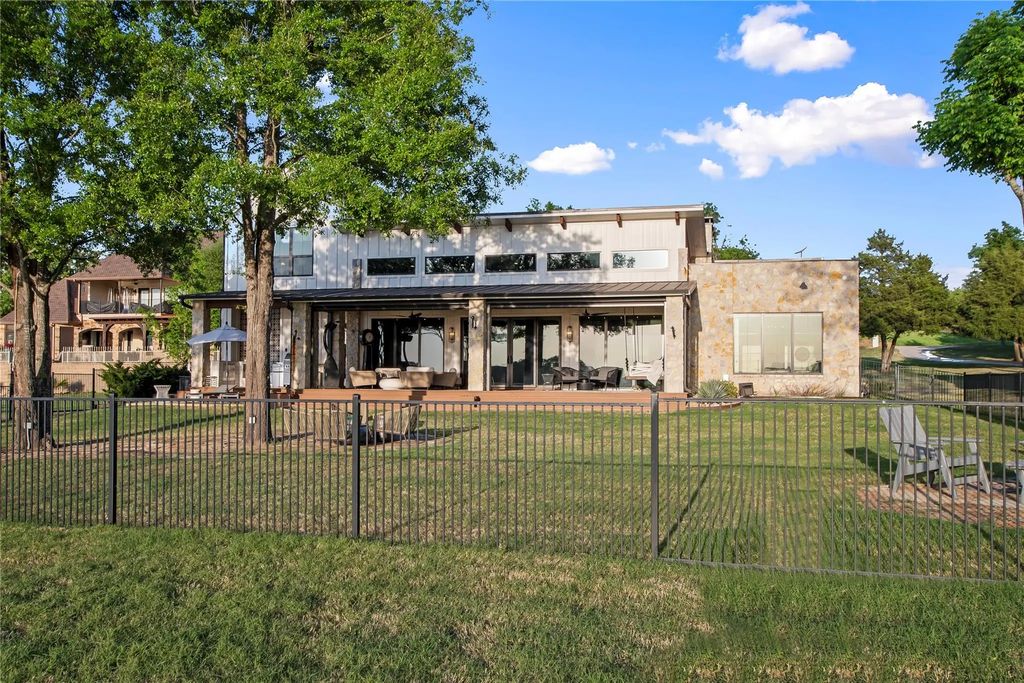13555 Broken Arrow, Malakoff