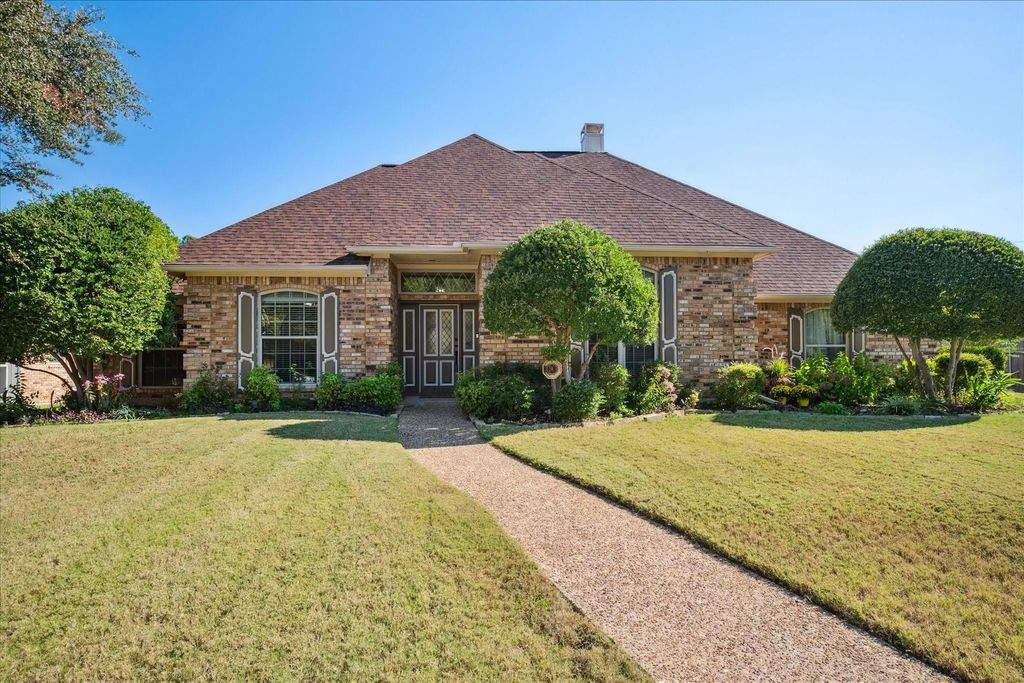 4302 Brooktree Lane, Dallas