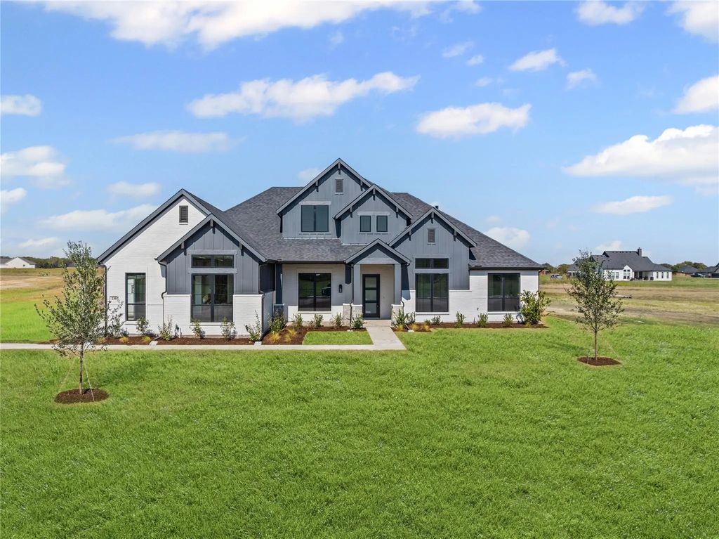 230 Waterfall Ranch Road, Waxahachie