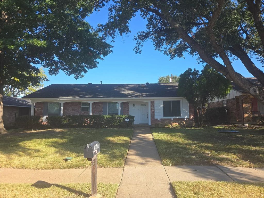 3613 Flamingo Lane, Irving