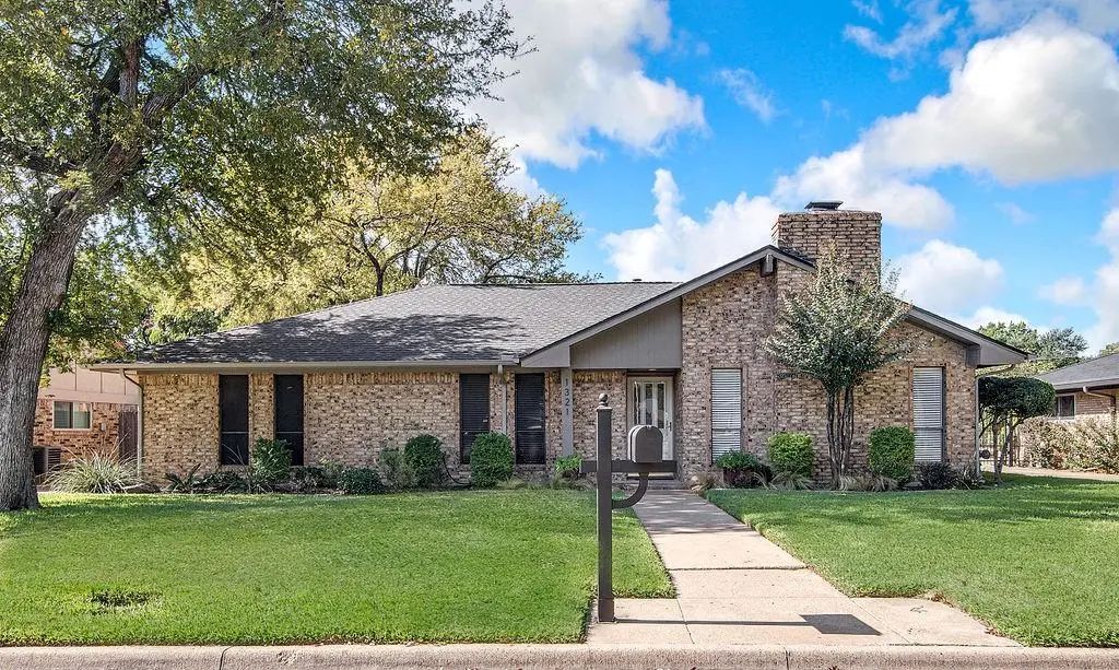 1321 Chestnut Road, Mansfield