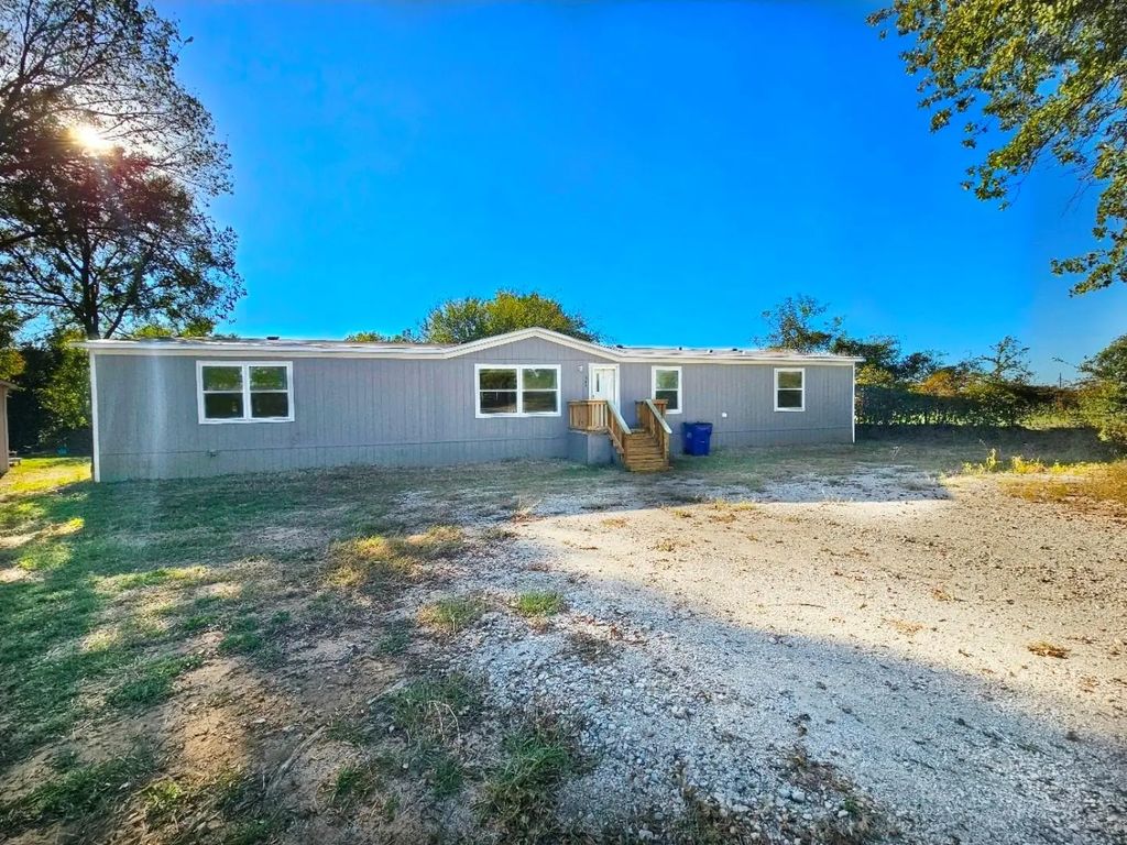 641 Cr 167, Whitesboro