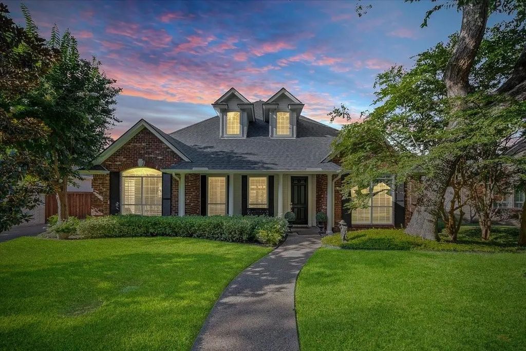 2845 Manorwood Trail, Fort Worth