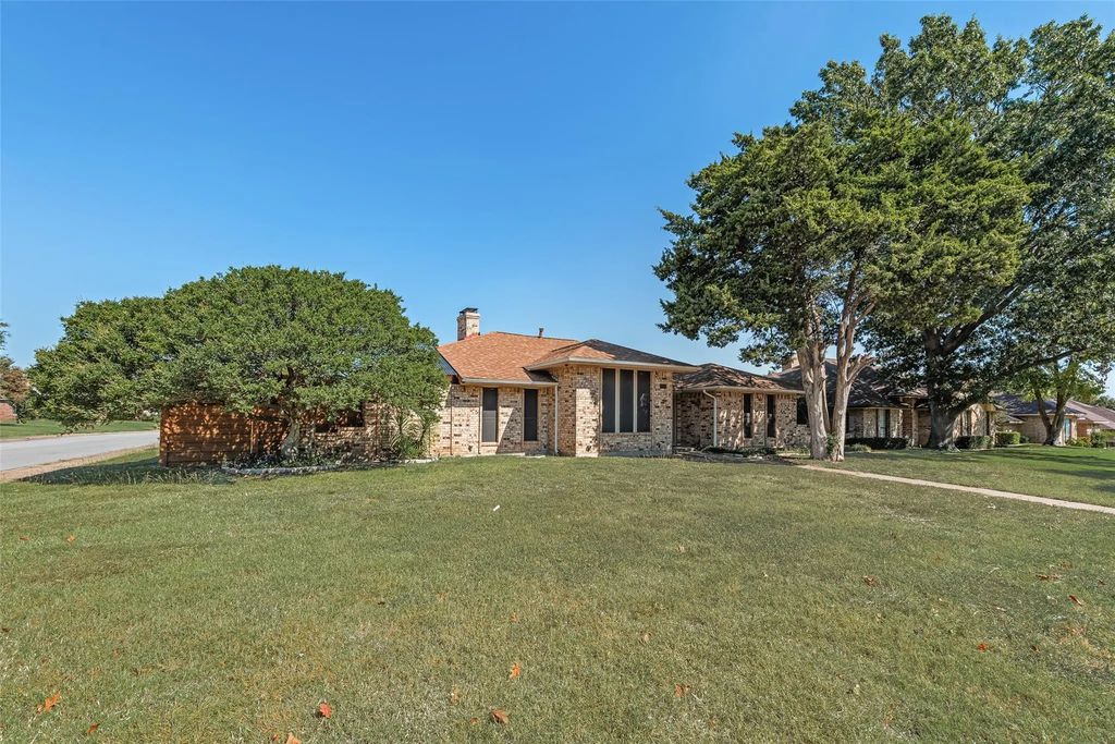 1335 Meadow Ridge, Duncanville