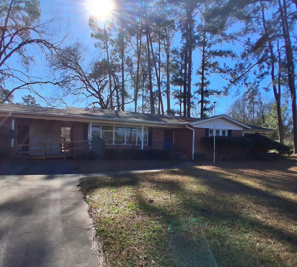 106 Candy Drive, Pittsburg