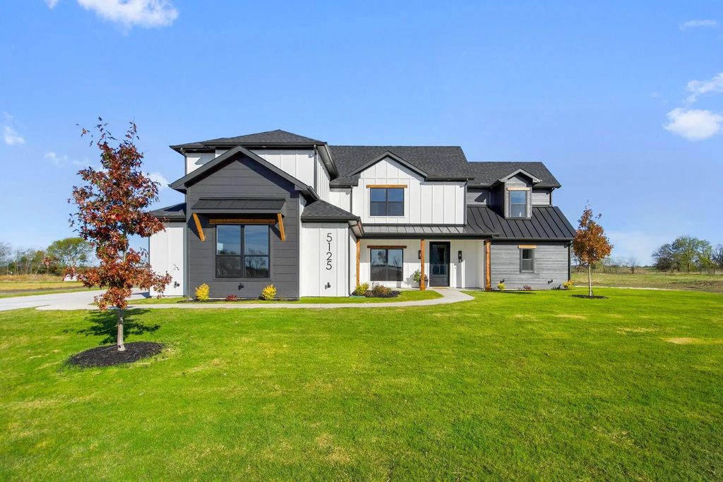 5125 Fox Trot Lane, Caddo Mills