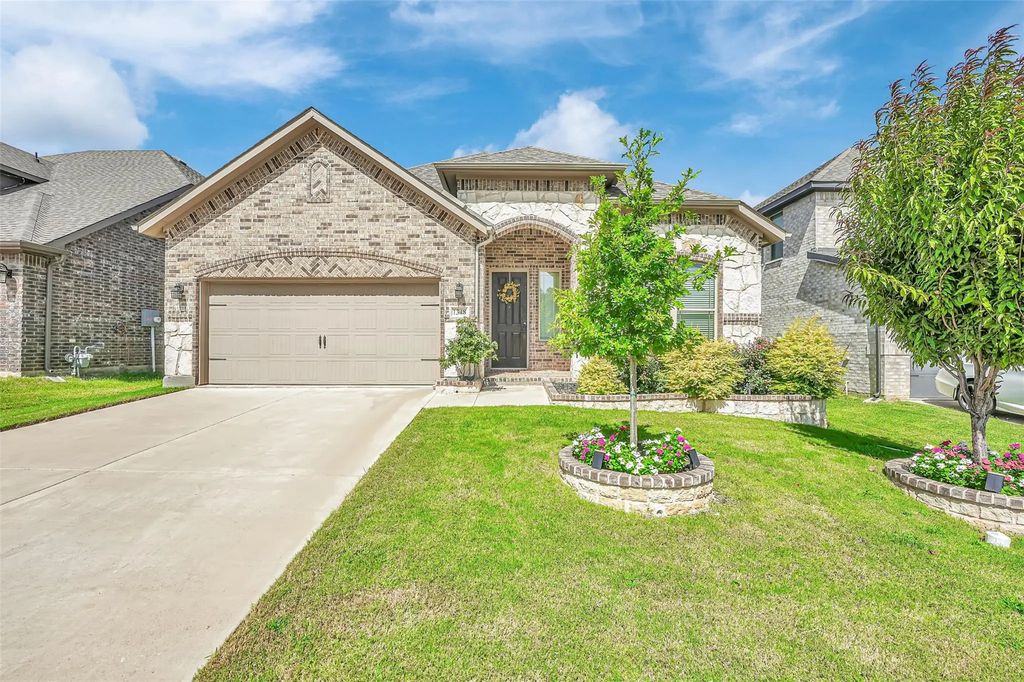 1348 Collett Sublett Road, Kennedale