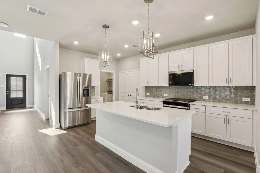 1729 Arches Road, Anna