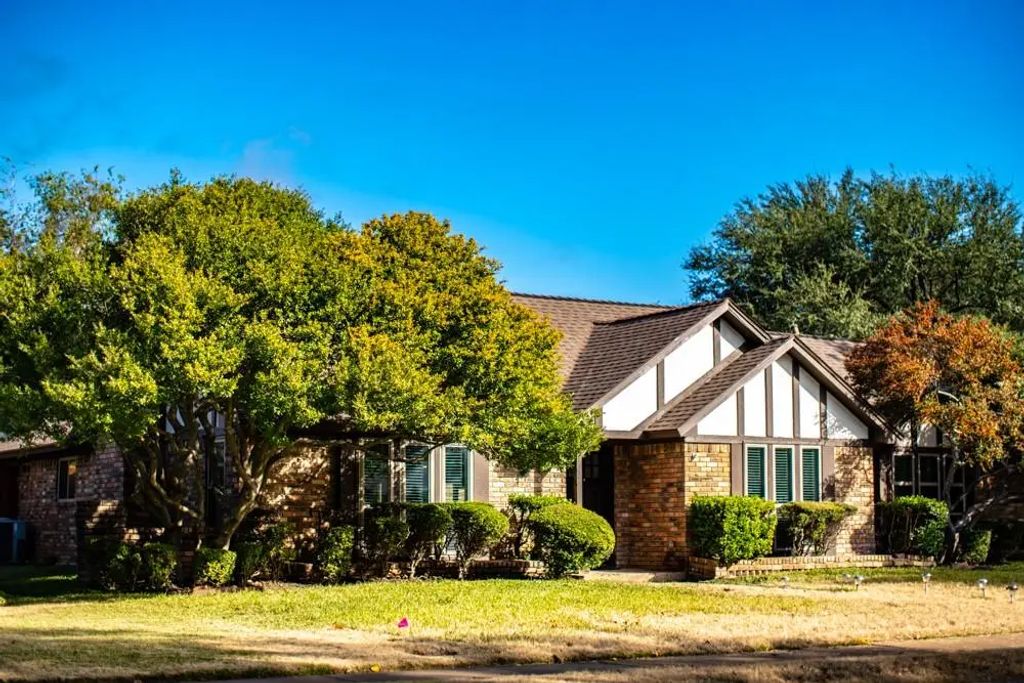 3205 Winchester Drive, Plano