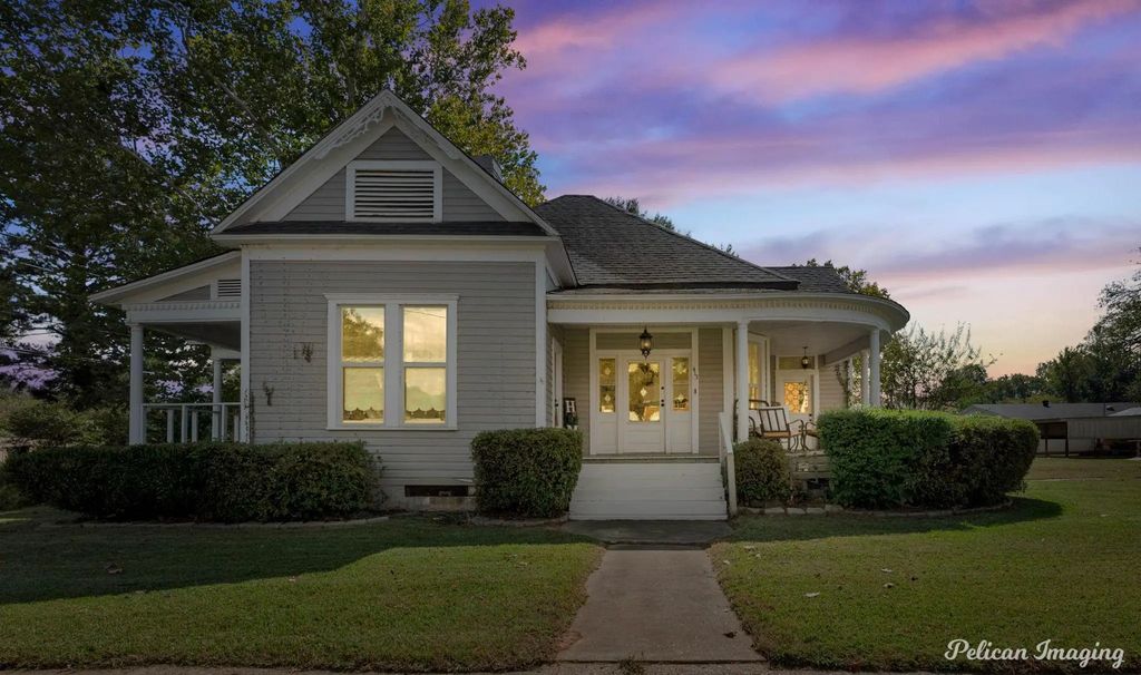 413 E Palmetto Avenue, Plain Dealing