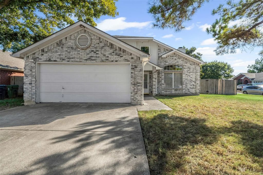 2810 Monthaven Drive, Arlington