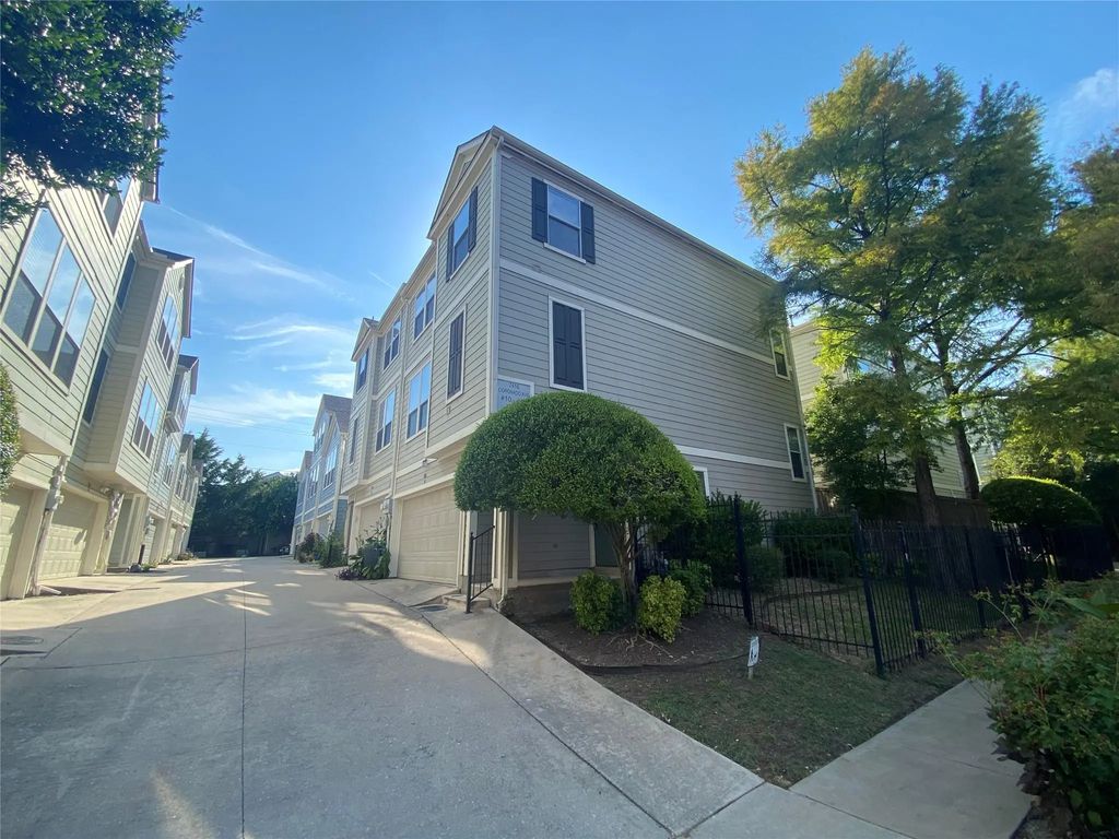 7416 Coronado Avenue 10, Dallas