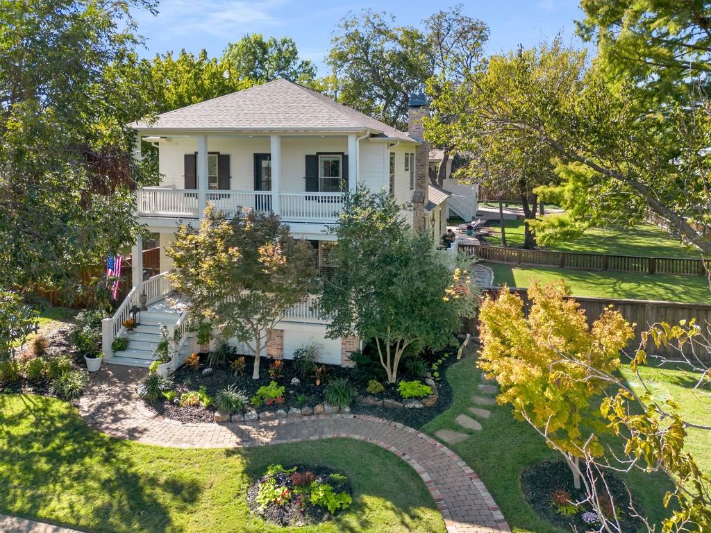 915 Coleman Street, McKinney