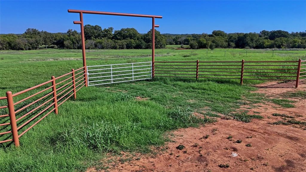 1600 Longbranch Rd, Nocona