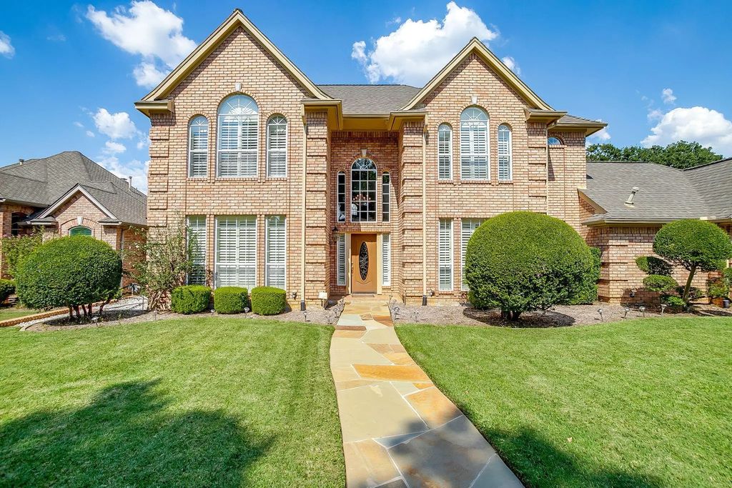 2801 Pomponessett Drive, Arlington