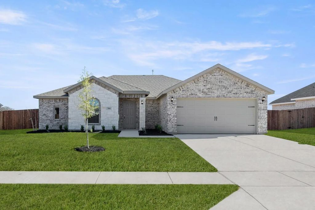 504 Diamond Drive, Azle