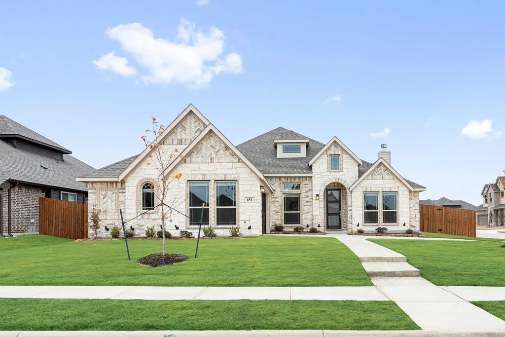 651 Sirius Drive, Waxahachie