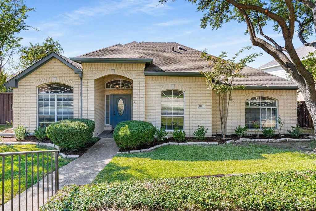 2401 Manchester Drive, Carrollton