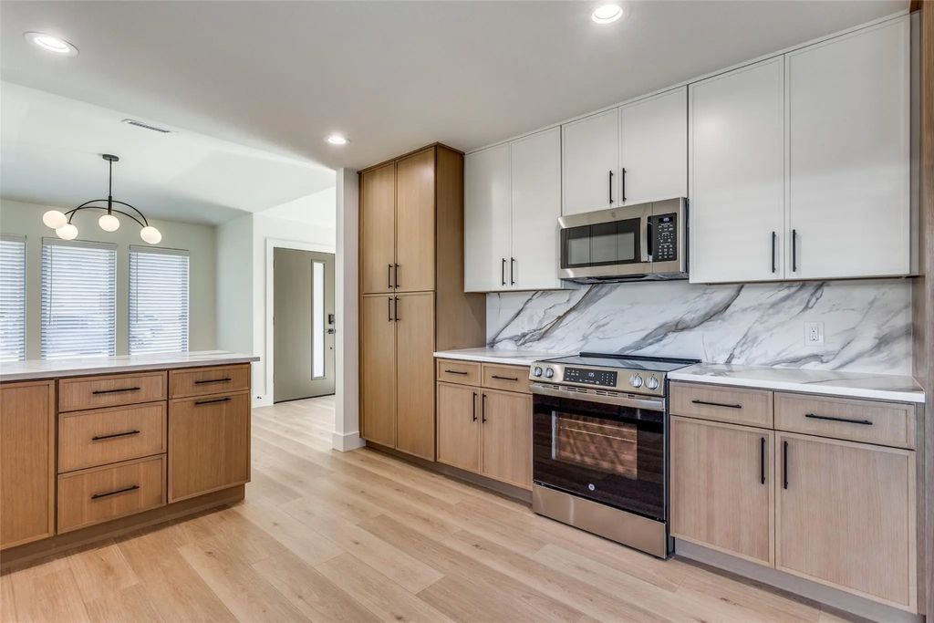 200 Trellis Place, Richardson