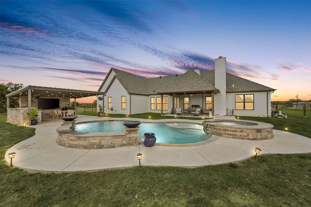 175 County Road 1109, Decatur