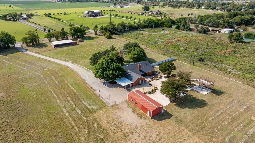 9651 County Road 99 S, Vernon