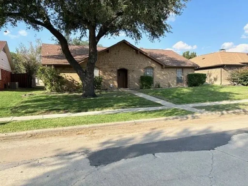 2133 El Dorado Way, Carrollton