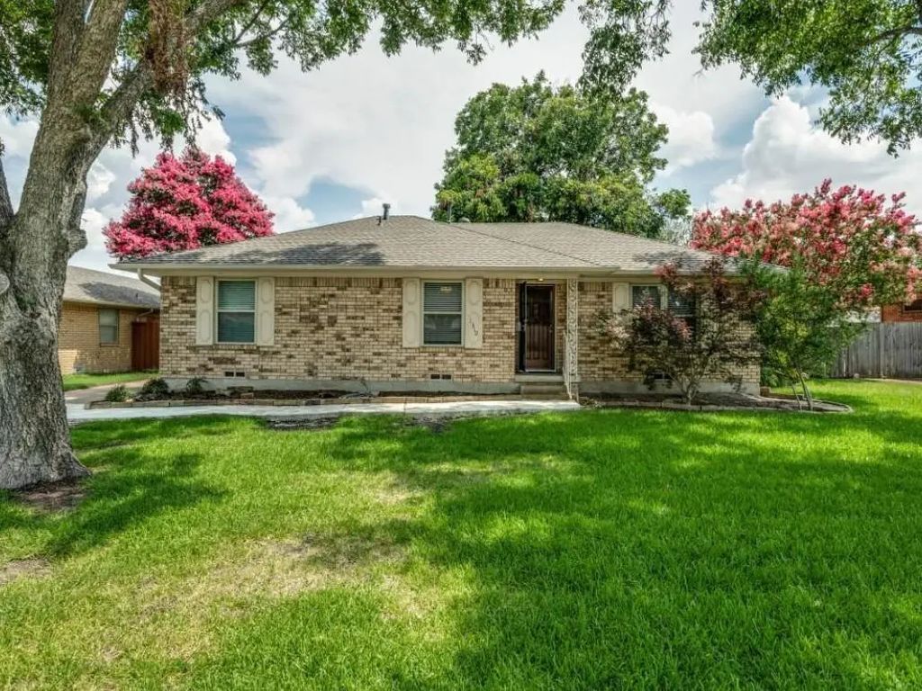 1310 Kingsbridge Drive, Garland