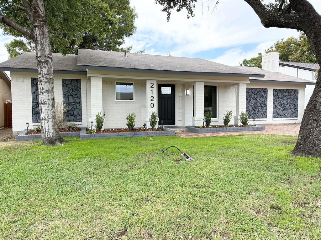 2120 Bowie Drive, Carrollton