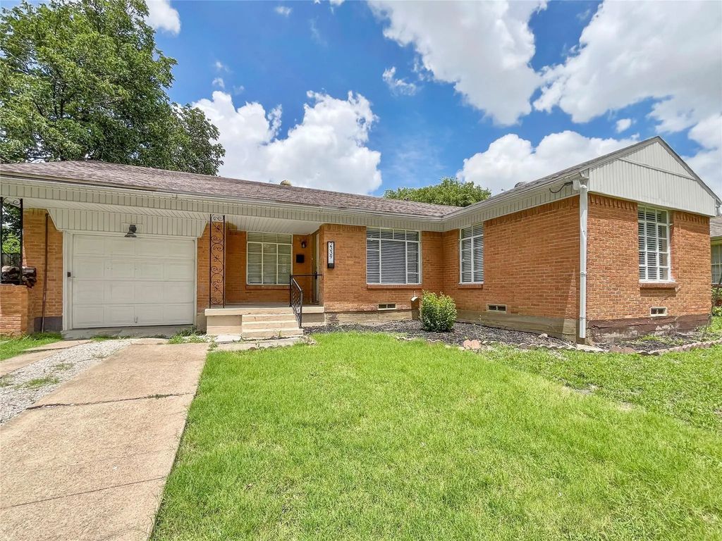 2339 San Medina Avenue, Dallas