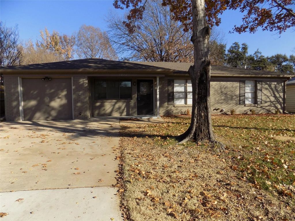 1016 Billie Ruth Lane, Hurst