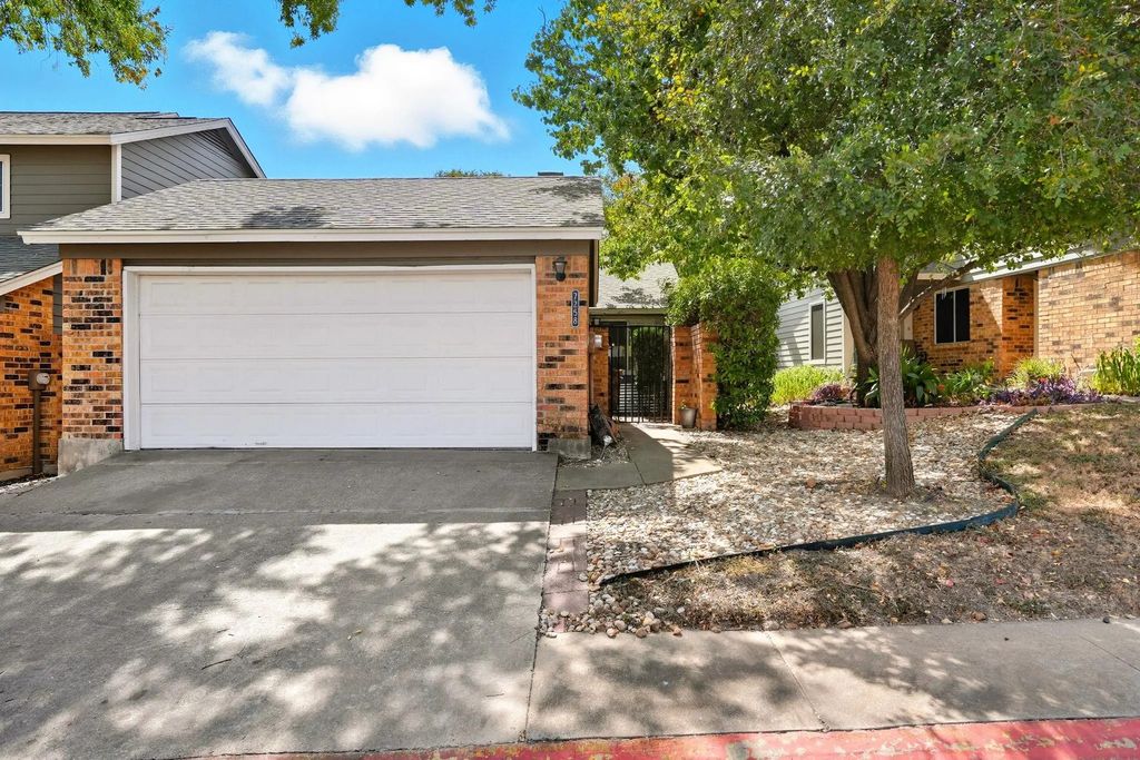 7258 Coronado Circle, Austin