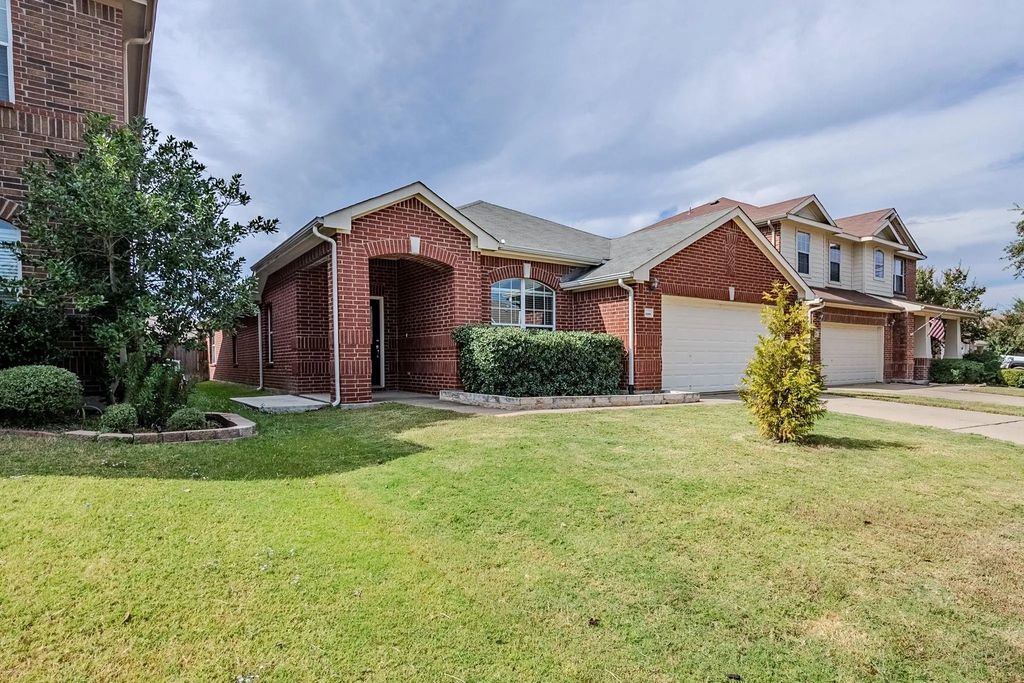 1109 Johnson City Avenue, Forney