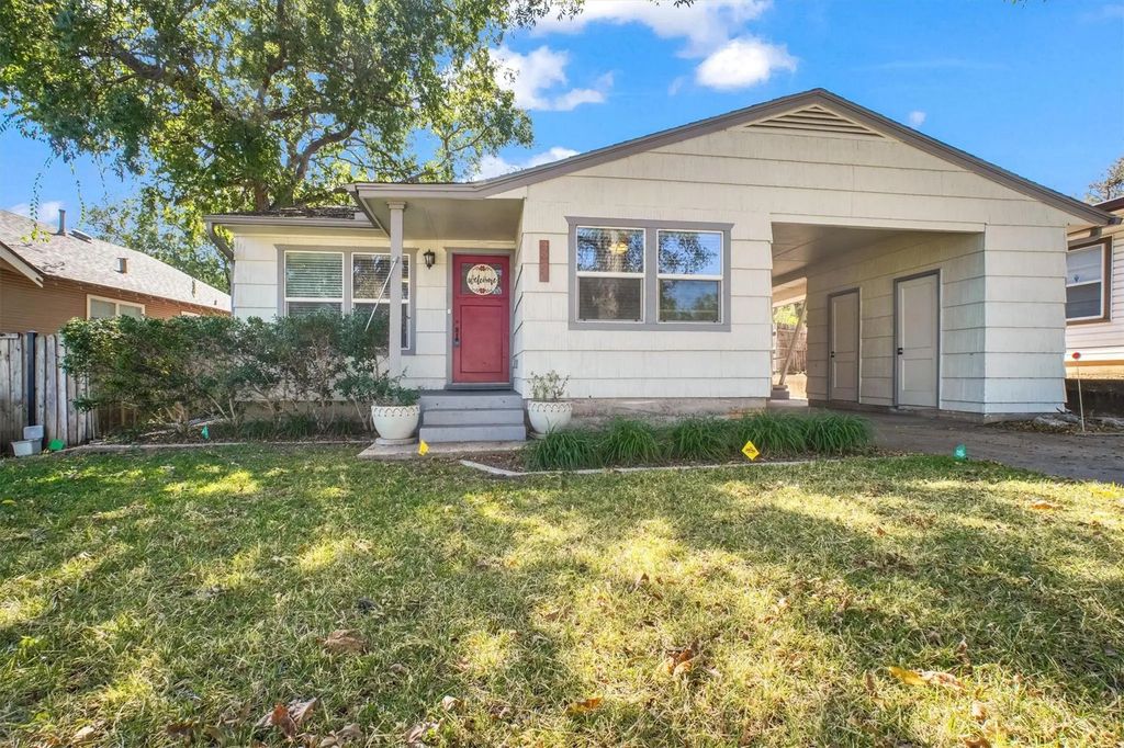 4929 Locke Avenue, Fort Worth