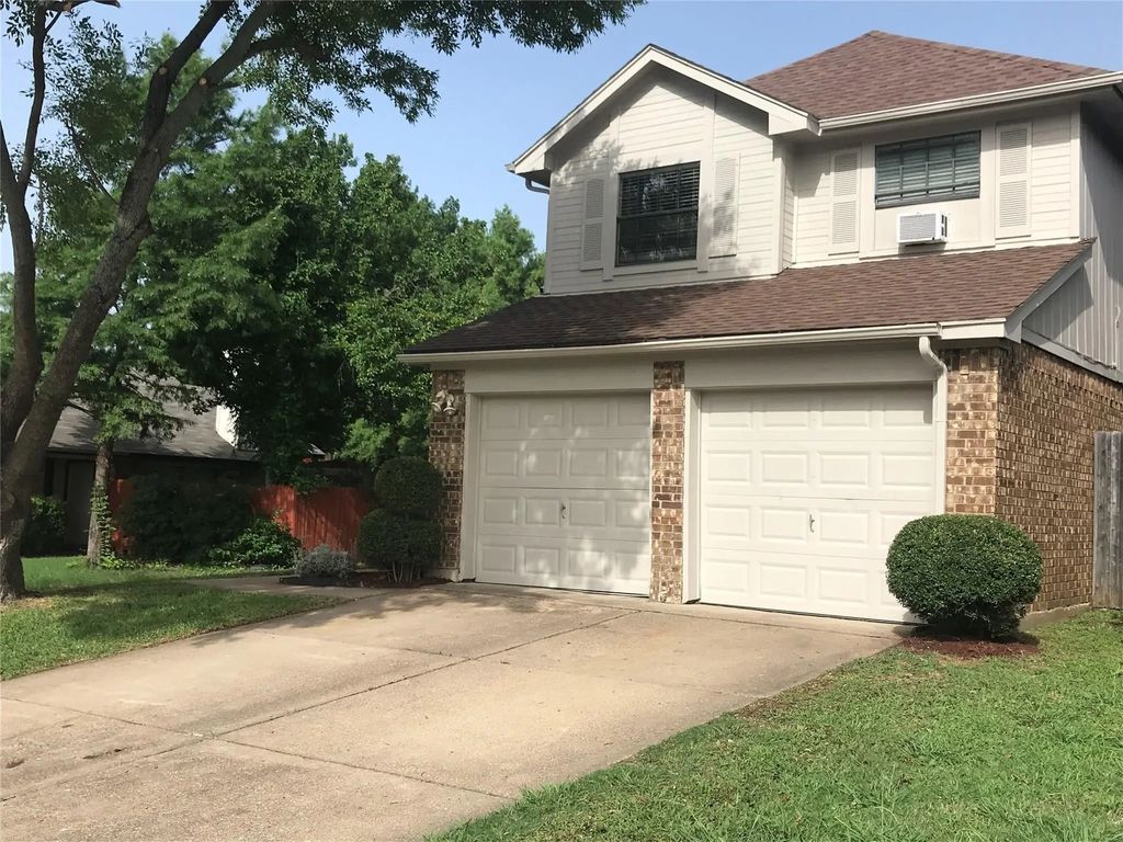904 Sylvan Creek Drive, Lewisville
