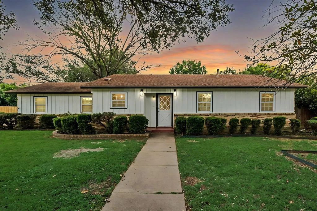 1108 Springdale Road, Bedford