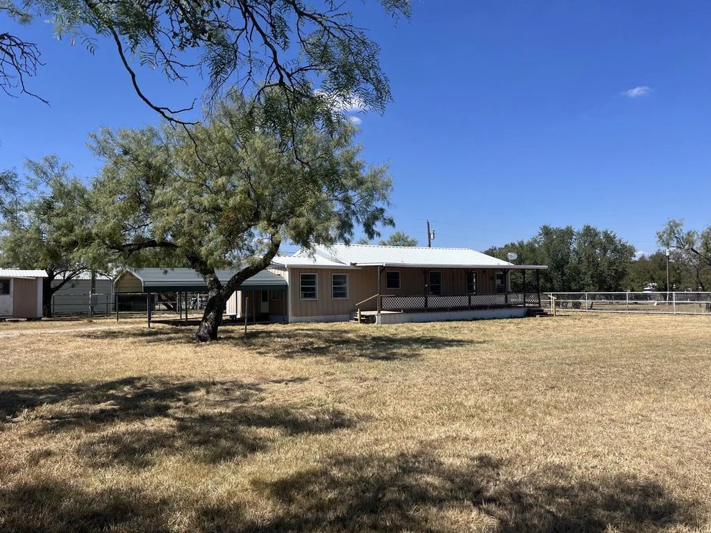 3310 Surfside Drive, May