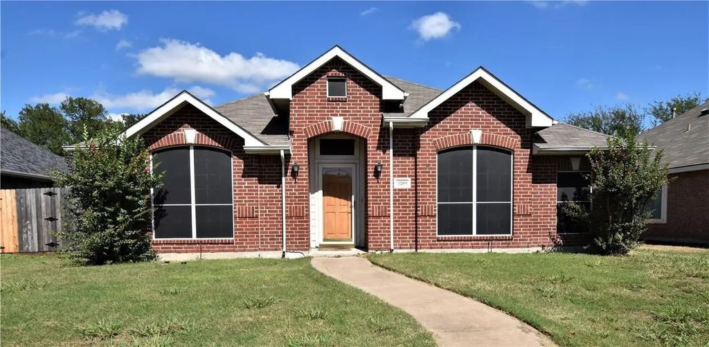 3209 Hamlett Lane, Garland