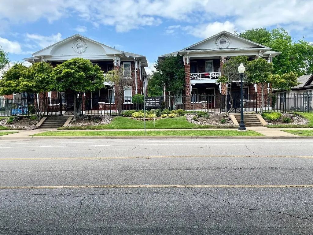 905 N Bishop Avenue A, Dallas