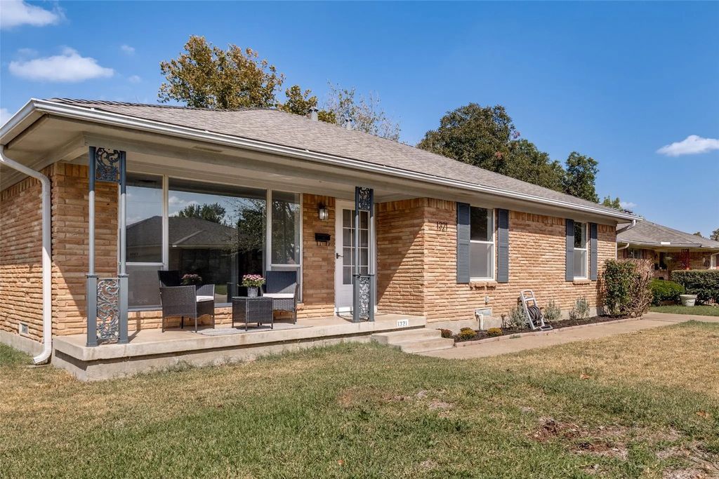 1321 Lexington Drive, Garland