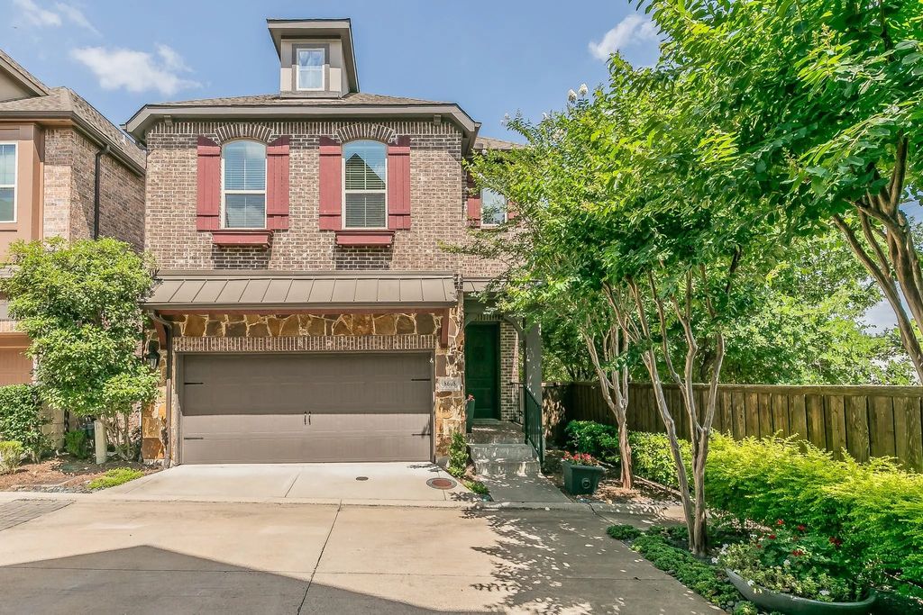8608 Ballifeary Place, Dallas