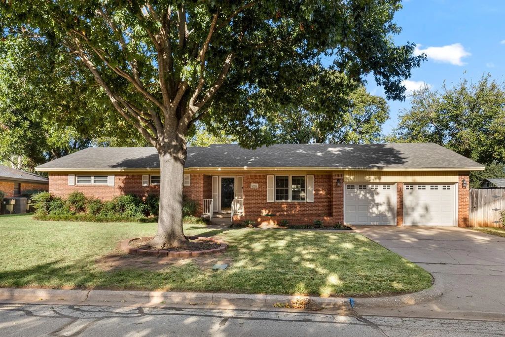 4906 Greenbriar Road, Wichita Falls