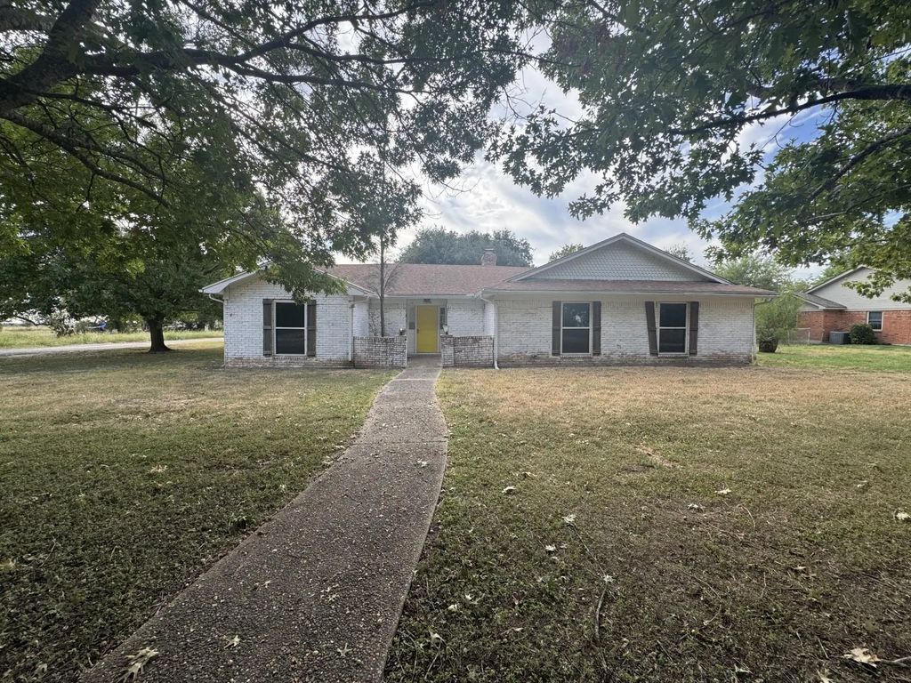 1516 E Mclennan Avenue, Mart