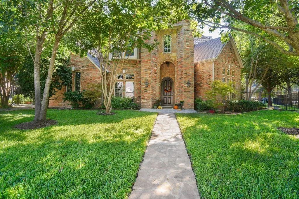 5848 River Meadows Place, Fort Worth