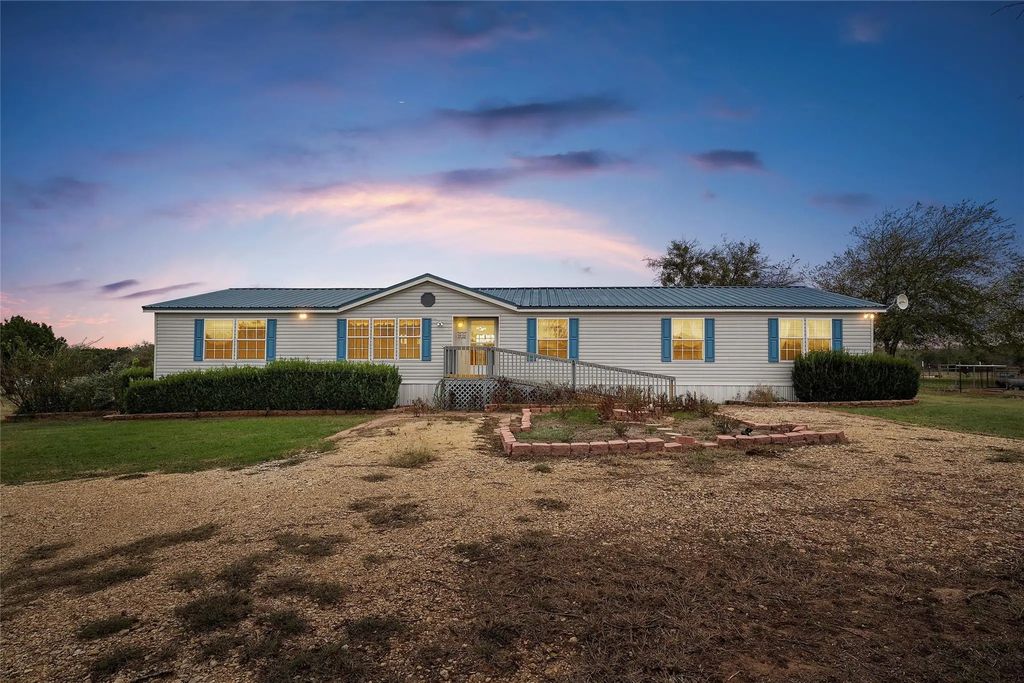 764 Benevolence Way, China Spring